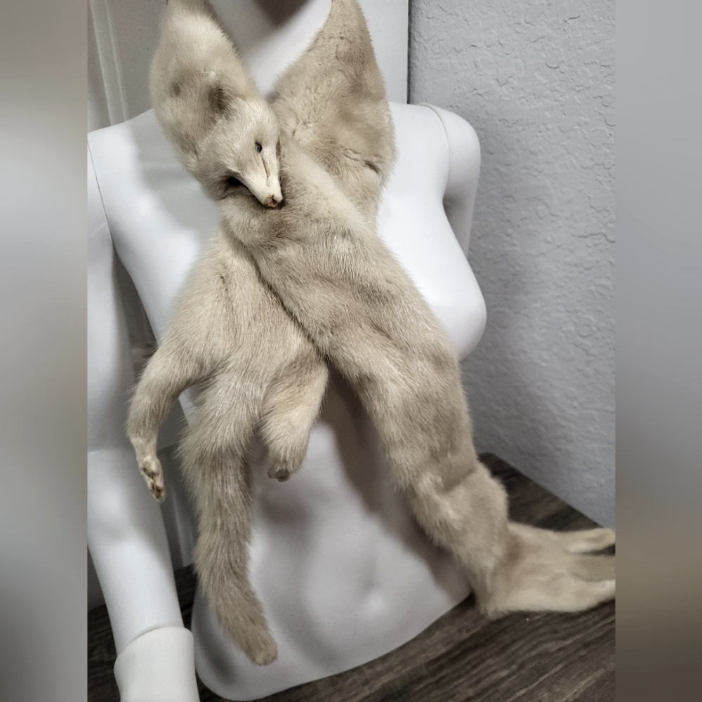 Vintage Cream REAL Minsk Stole/Scarf